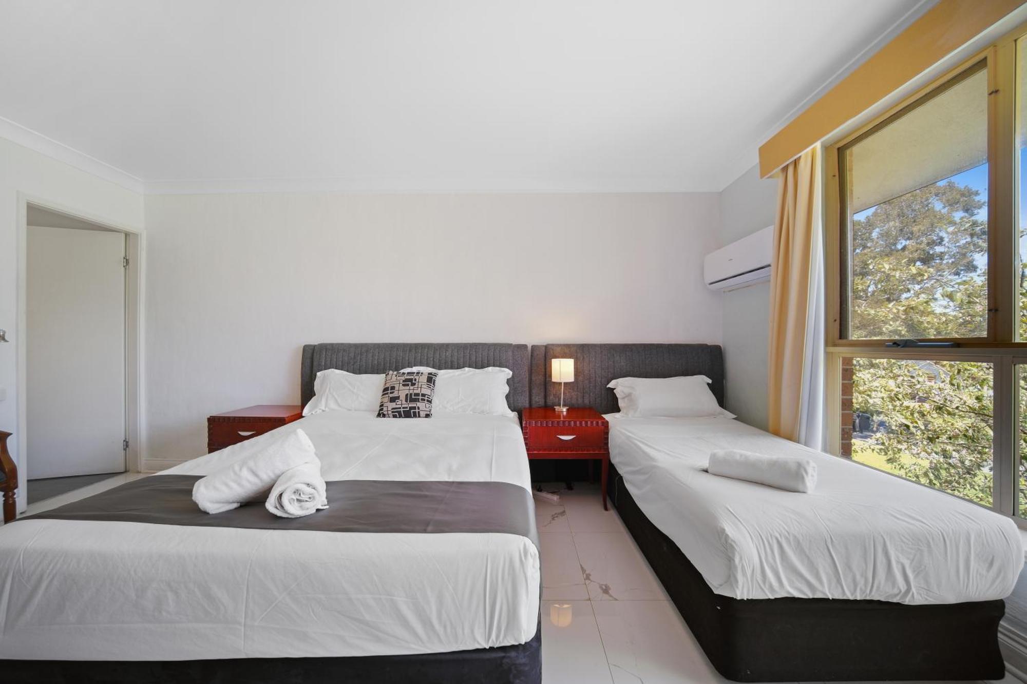 Golf Place Inn Wollongong Primbee Exterior foto