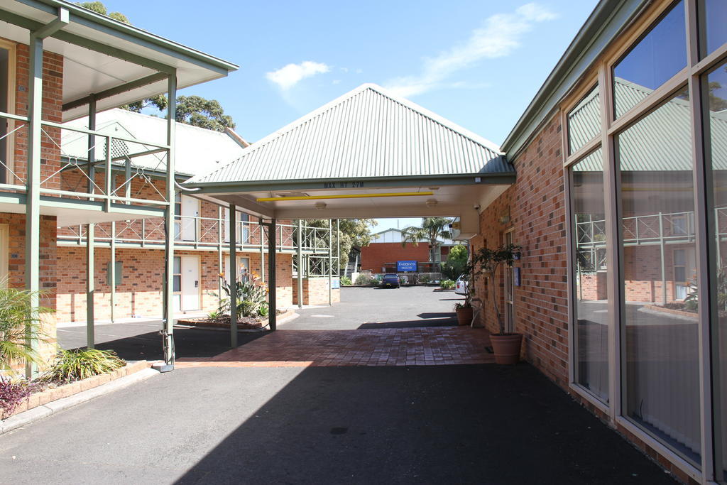 Golf Place Inn Wollongong Primbee Exterior foto