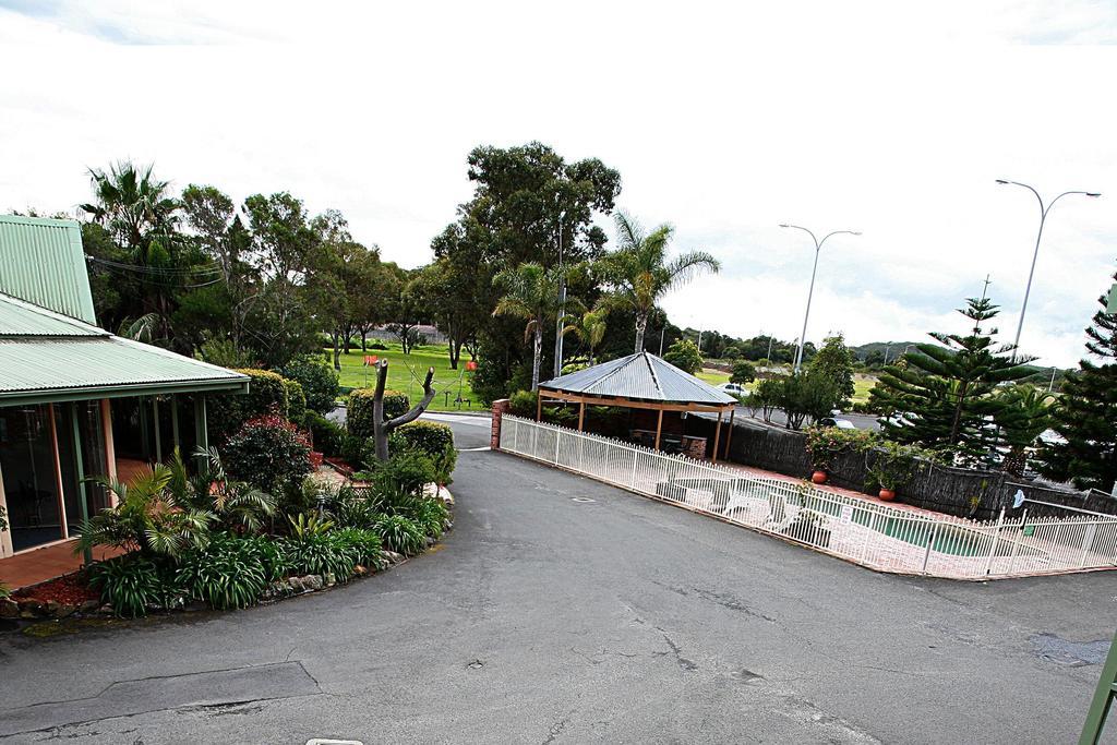 Golf Place Inn Wollongong Primbee Exterior foto